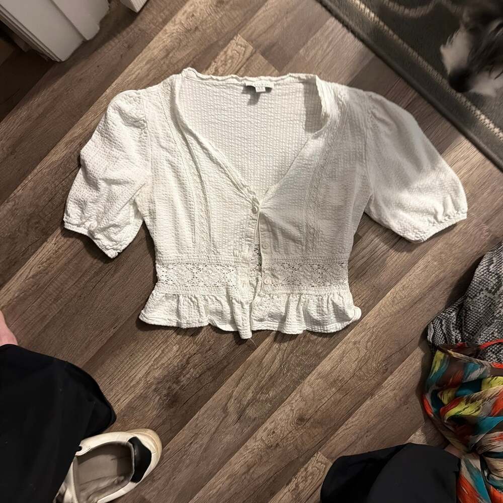 Topshop White Crochet Lace Button-Up Blouse - Cottagecore Puffed Sleeve Top